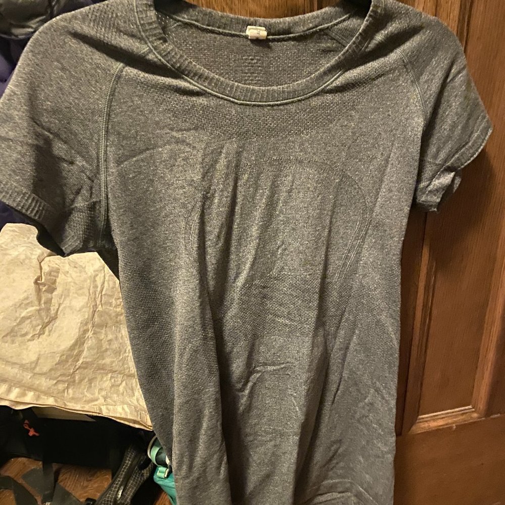 Lululemon Swiftly running/yoga shirt, grey, women's 8